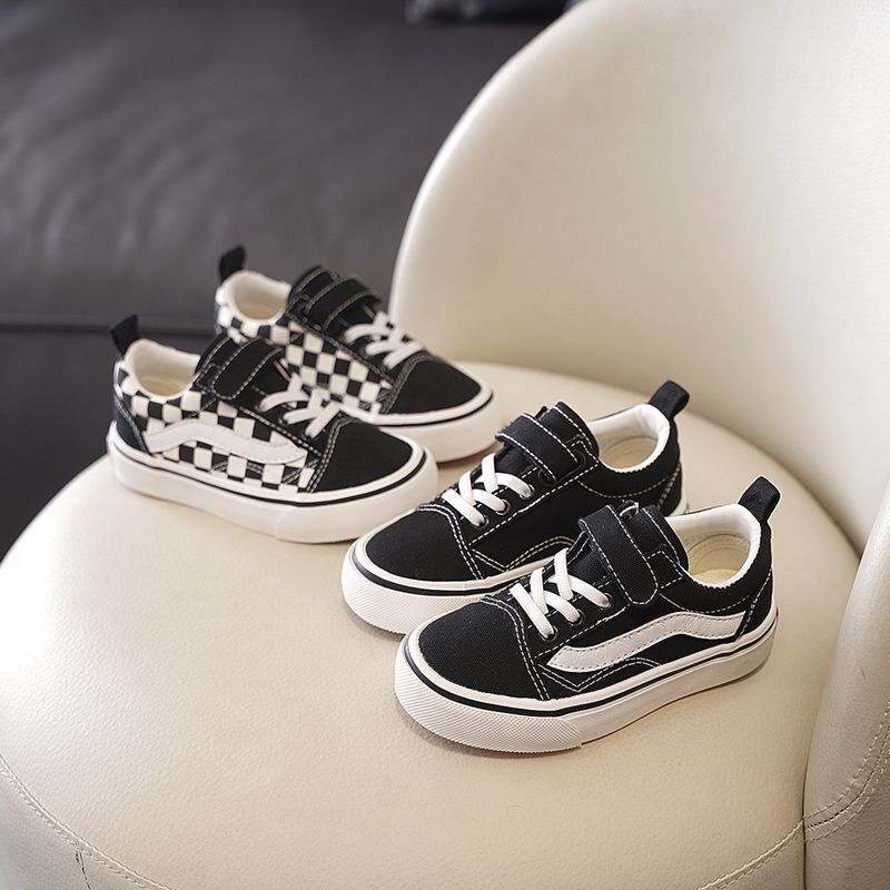 Baby Boy Toddler Shoes Black and White Checkerboard Shoes 2025 New Model Children's Canvas Shoes Sneakers Kindergarten Indoor Shoes