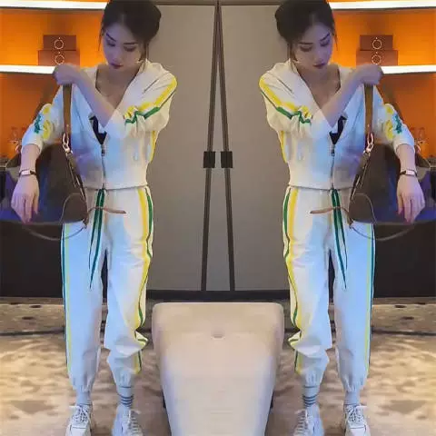 Оптовая Повседневная Спортивная Одежда Костюм Женская Весна/Осень 2023 Новая Свободная Модная Толстовка Комплект Из Двух Частей