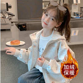 女童冬装卡通满印加绒外套2025新款中大童洋气可爱一体绒加厚开衫