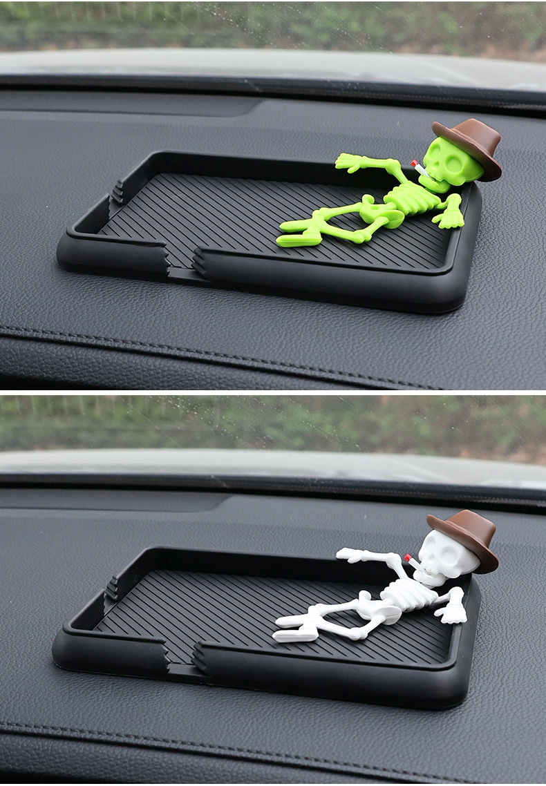 Cross-Border Exclusive Supply of Skull-Shaped Anti-Slip Mat, Dual-Purpose Gps Navigator Holder, Super Strong Anti-Slip Mat for Car Use