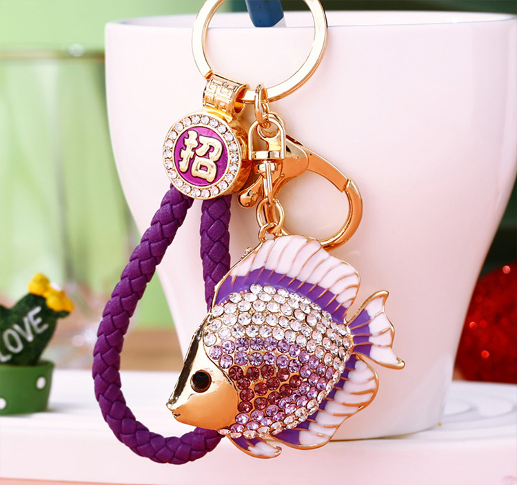 49g Weight Lobster Trigger Clasp Closure Clasp Closure Type Rhinestones Inlay Material Keychain Classification 1 Piece Quantity Daily Occasion Zinc alloy Material Fish Pattern Unisex Gender Plating, Diamond Design Cute Style 1 Piece Cute Fish Zinc Alloy Plating Diamond Rhinestones Unisex Lobster Trigger Clasp Closure Keychain 10