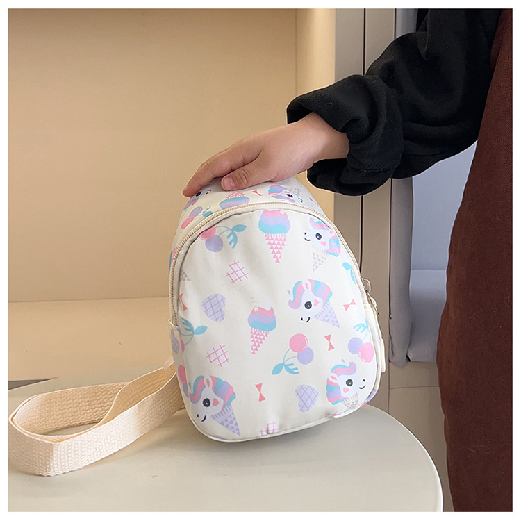 Spring new cute and versatile kindergarten bags, trendy, casual and fashionable cartoon children's chest bag and crossbody bag undefined
