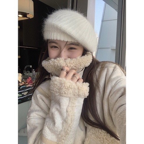 Japanese style large version small face knitted hat big head circumference beret women winter long rabbit fur warm plush painter hat fashion