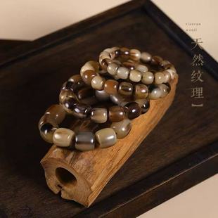 ���lţ��Ͱ���ִ� �ֹ�ţ�ǻ�ɫ���� ��Ů���������