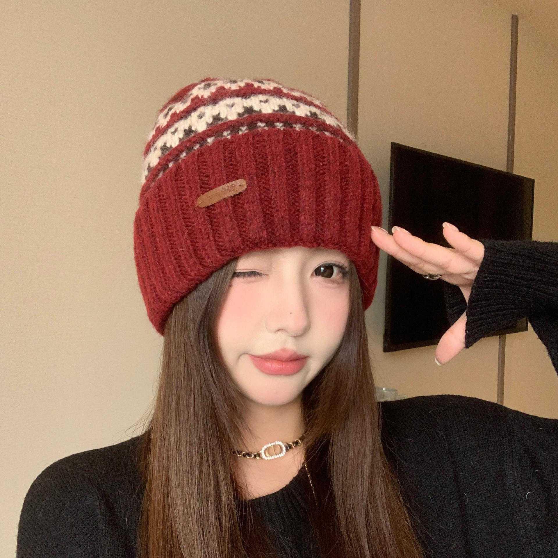 Woolen keep warm knitted hat with hood for leisure