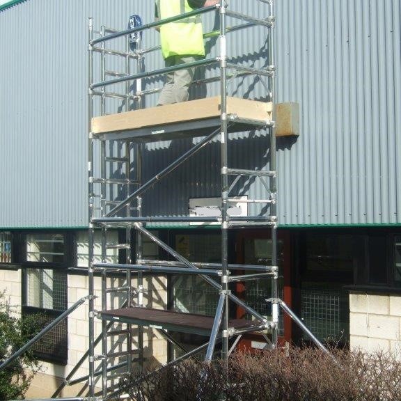 创笙折叠custom款欧标脚手架 铝合金带梯室内外佛山厂家德国标准