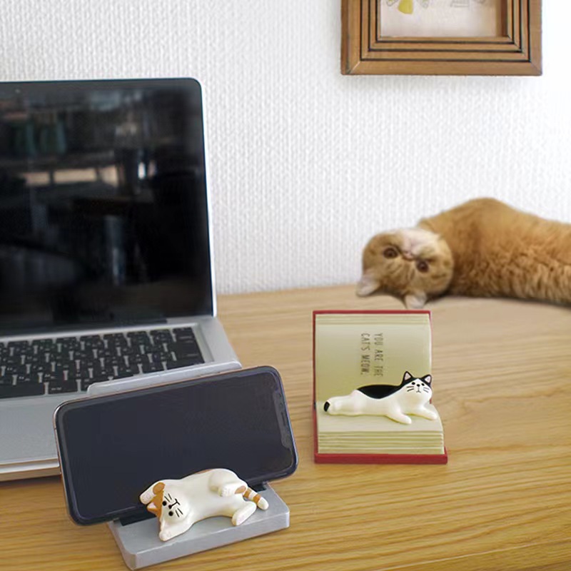 Magic Book Cat