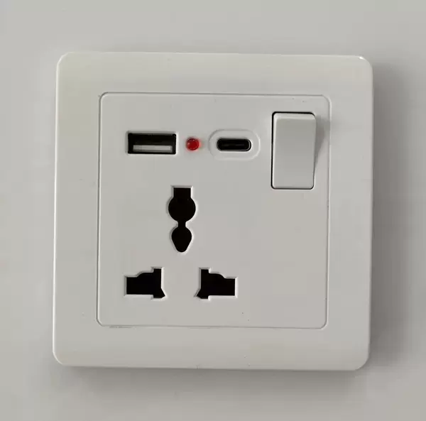 One opening, multiple three holes, USB+C charging with light