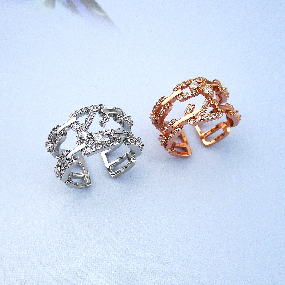 ��Լ�����䵭��С�ڶ���������ڿɵ��ڽ�ָŮ΢���ʯ����ѧ��