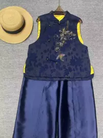 女式衬衫;女式马甲;连衣裙