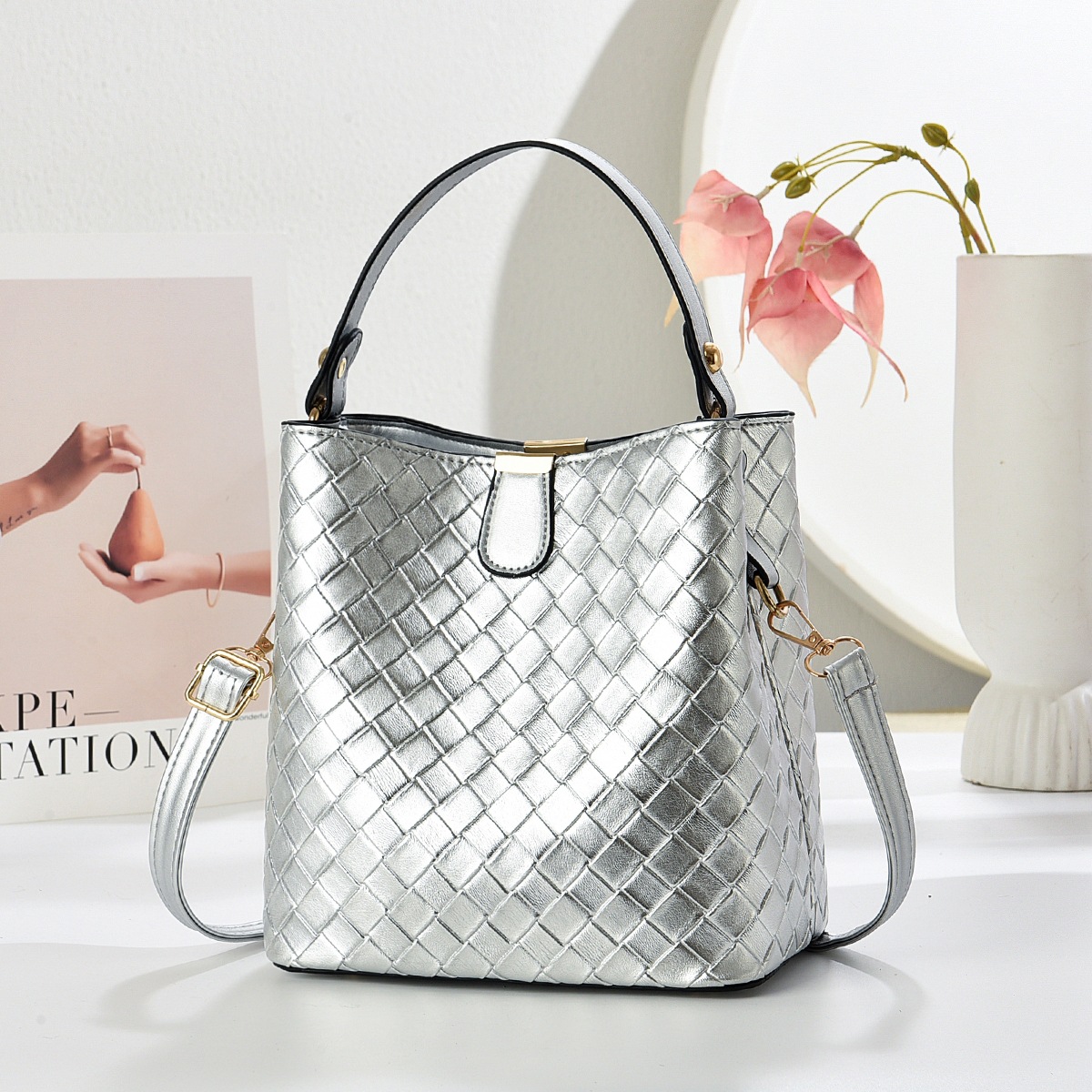 Temperamento bolsas de cubo bolsas de mano de estilo casual bolsas de mujer bolsas de hombro de moda bolsas de mochila transfronterizas image 9
