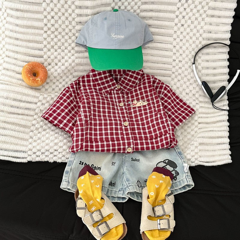 Camisas de mangas cortas de verano a cuadrícula para bebés transpirables con solapas casuales para niños, ropa guapo para niños