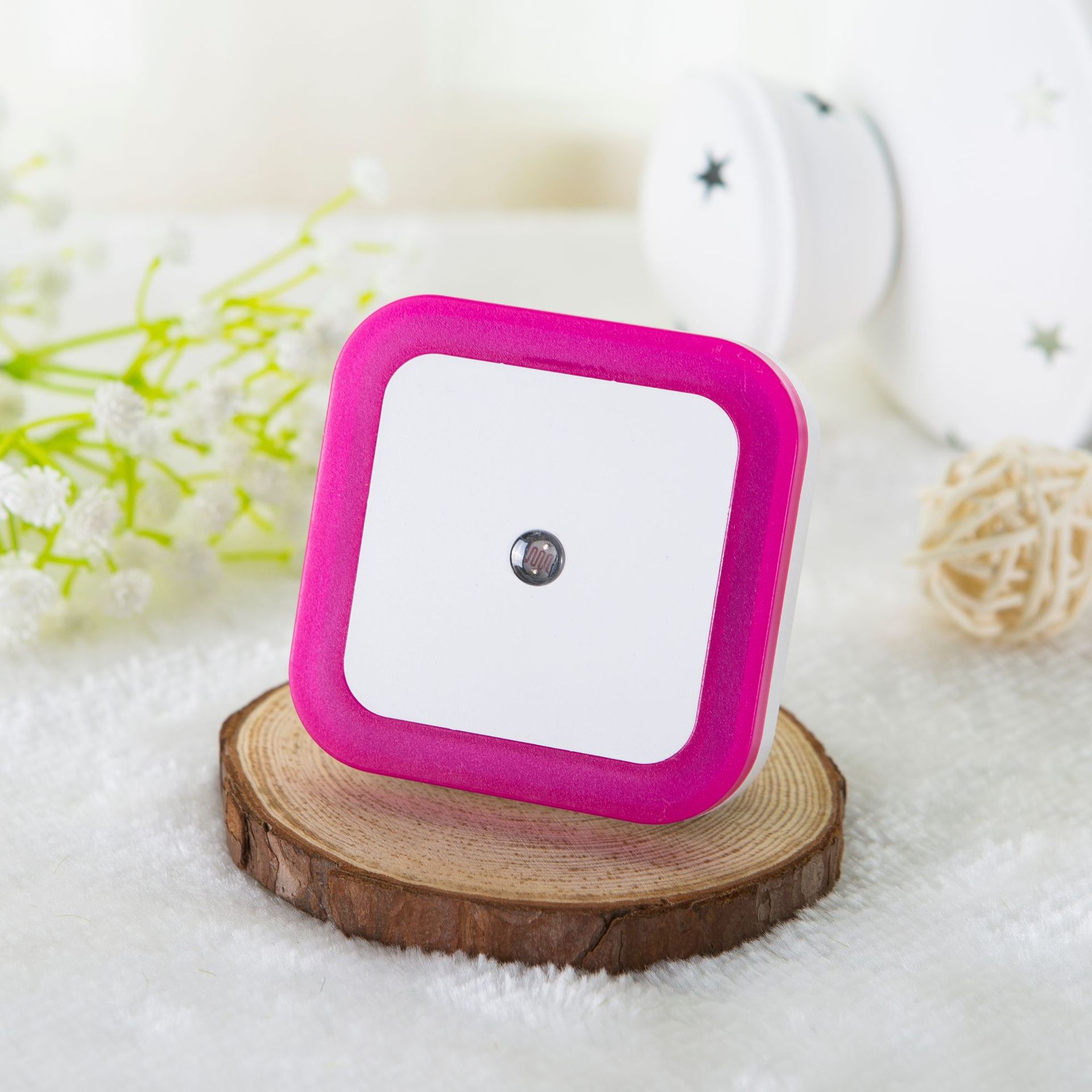 Luz de sensor LED inteligente nueva parada exótica venta caliente regalo creativo plug-in de ahorro de energía luz controlada luz de noche al por mayor