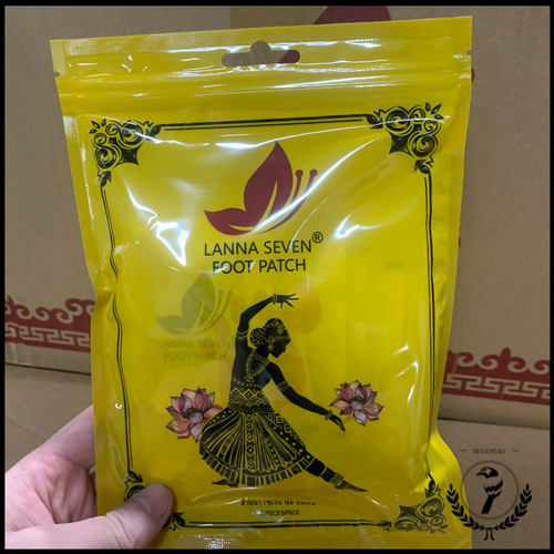 Thai foot patches LANNA SEVEN foot patches 10 patches/bag mugwort, ginger, bamboo vinegar, lavender patches to remove moisture and help sleep