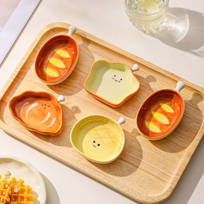 Bread-Shaped Small Dish, Cartoon Ceramic Dipping Dish, Cute Snack Dish, Household Seasoning Dish, Soy Sauce Dish, Hamster Food Bowl Bread-Shaped Small Dish, Cartoon Ceramic Dipping Dish, Cute Snack Dish, Household Seasoning Dish, Soy Sauce Dish, Hamster Food Bowl