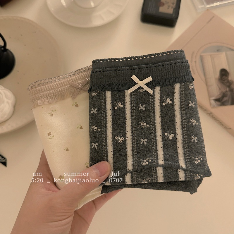 "Every Flower Is the Answer" Women's Summer Thin Underwear 2025 New Mid-Waist Triangle Antibacterial Breathable Style "Every Flower Is the Answer" Women's Summer Thin Underwear 2025 New Mid-Waist Triangle Antibacterial Breathable Style