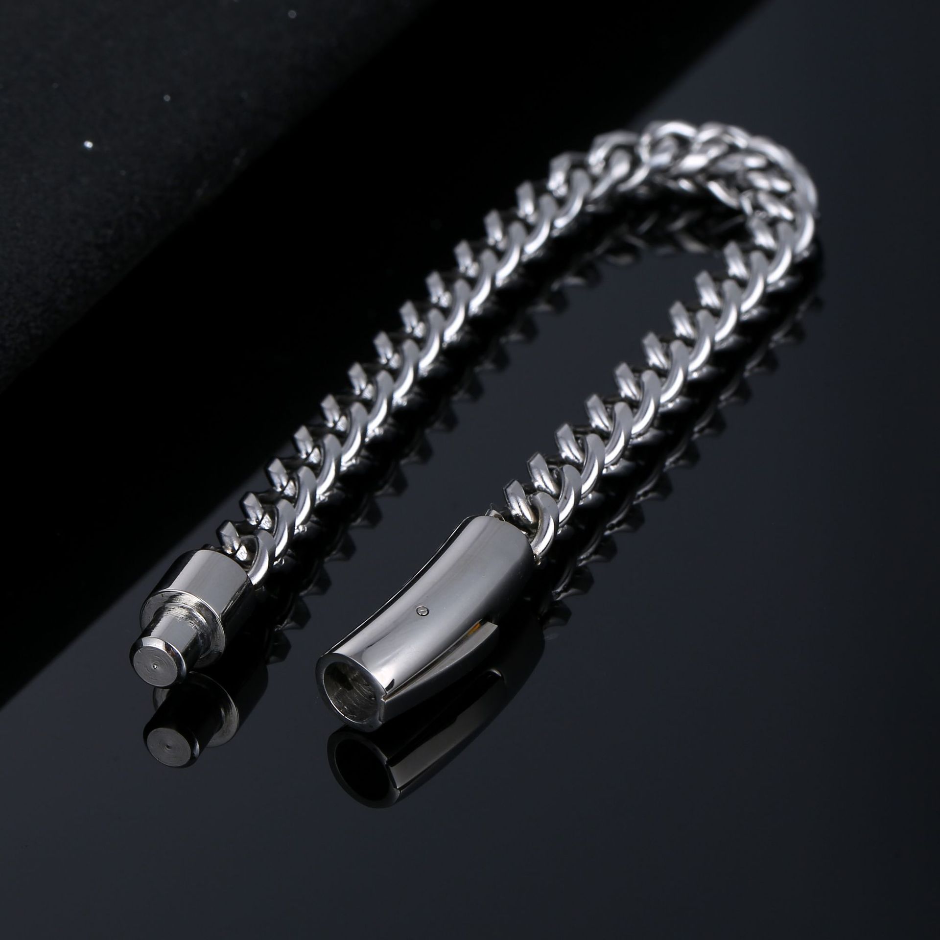 1 Piece Quantity Retro Solid Color 304 Stainless Steel Men's Bracelets Men's Chain Bracelets