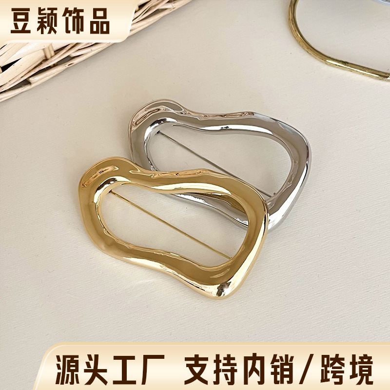 European and American Retro Exaggerated Asymmetrical Geometric Ring Cut Out Brooch Women's Exquisite Luxury High-End Suit Pin Jacket