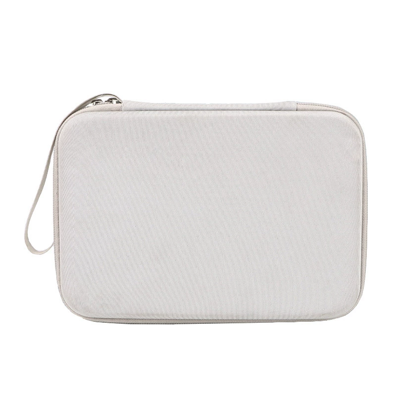 Производители изготавливают и обрабатывают сумки из ЭВА, которые могут быть формованы и настроены по индивидуальному заказу в различных размерах и цветах.