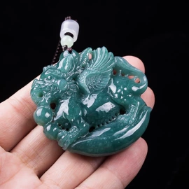 翡翠项饰;天然玉石项饰;翡翠手饰