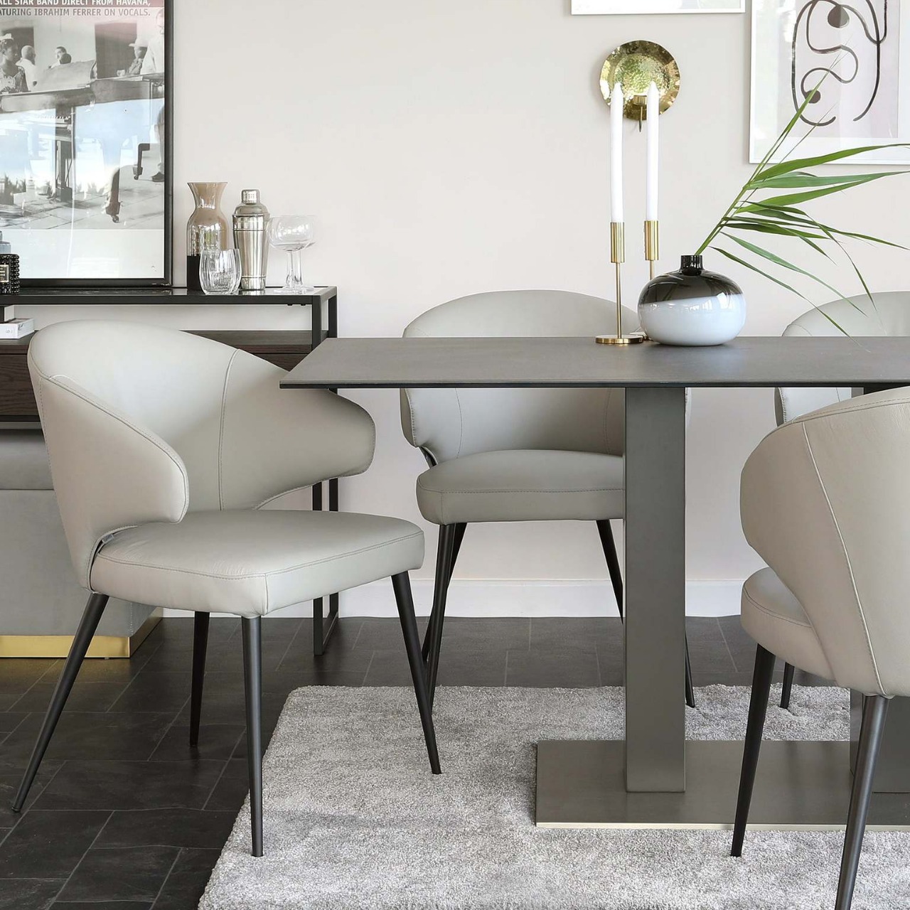 Mesa de comedor de vidrio temperado mesa de comedor de lujo ligera alta sensación mesa de tabla de roca moderna simple mesa de comedor silla