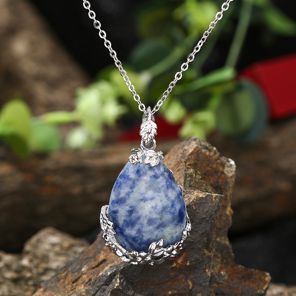 흰색 점 파란색