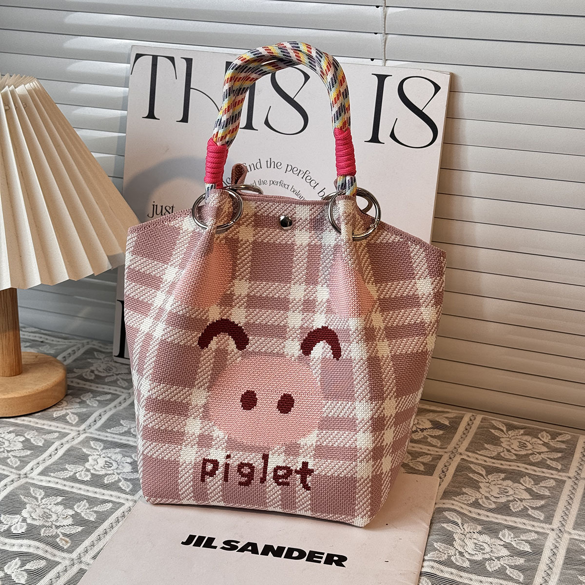 ニットハンドバッグ、ニッチデザインバケットバッグ、トートバッグ、ハンドバッグ、カジュアルで多用途なショルダーバッグ、ニットポータブルバッグ