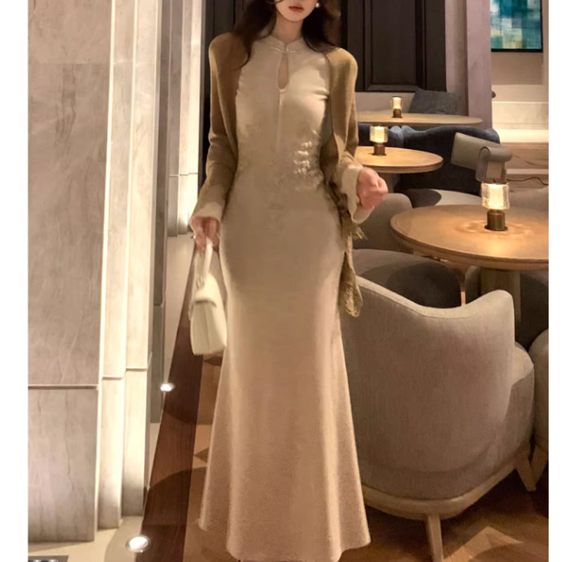 2025新款新中式巨好看的早秋连衣裙立领刺绣针织长裙开衫外套套装|undefined