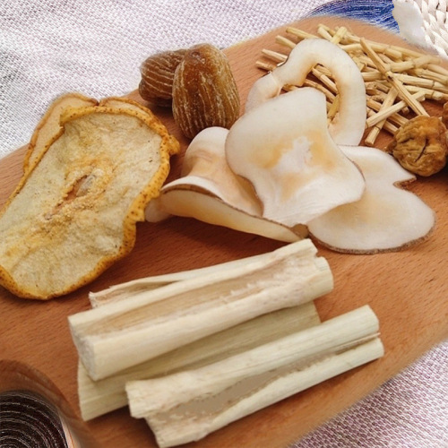 Undersea coconut, snow pear, raw materials, bamboo cane, dried grass roots, figs, etc. Soup dumplings and fresh soup ingredients are shipped on behalf of the manufacturer.