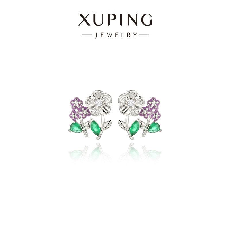 Xuping incrustado de color zircon flores pernos de cobre chapado en blanco estilo simple pendientes elegante temperamento pendientes