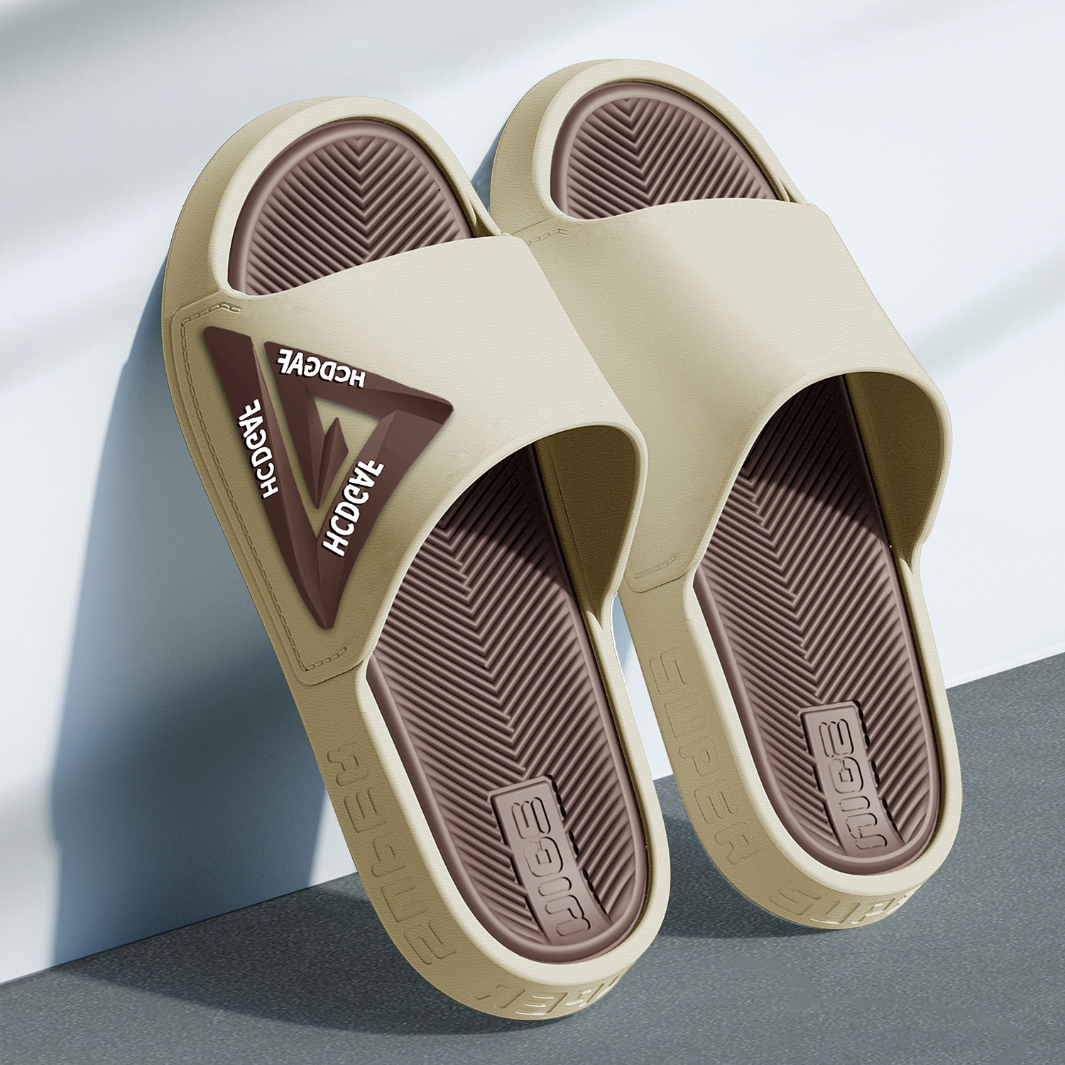 Nuevas zapatillas deportivas para hombres ropa de verano personalidad chanclas zapatillas de moda antideslizantes