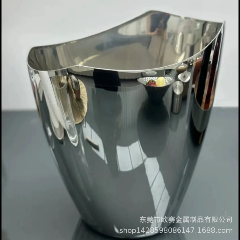 Irregular Light Luxury Stainless Steel Ice Bucket Light Luxury Double Layer Ice Storage Bucket Creative Champagne Bucket Wine Ice Bucket Irregular Light Luxury Stainless Steel Ice Bucket Light Luxury Double Layer Ice Storage Bucket Creative Champagne Bucket Wine Ice Bucket