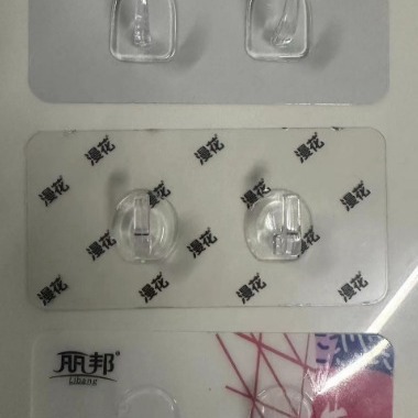 Toalla de tejido Gancho Doble gancho fuerte ponche-libre pegajoso gancho tejido ropa baño gancho transparente al por mayor