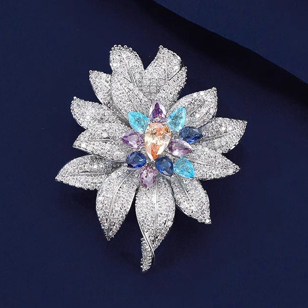 Exquisite luxury diffuse color flower brooch high-end women's personality flower diamond corsage high-end sense pin suit accessories