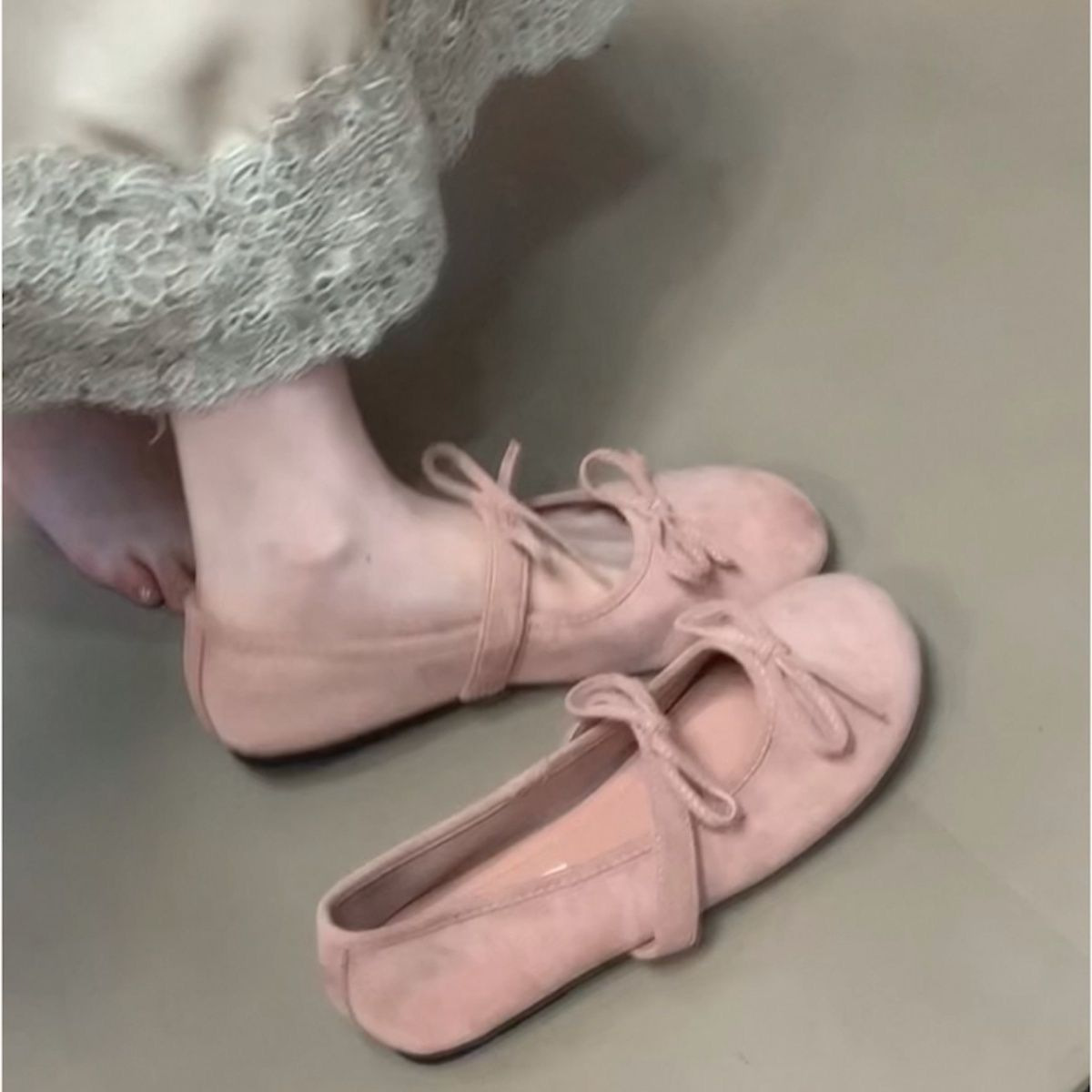Zapatos de mujer 2025 primavera y otoño nuevos con falda zapatos de ballet zapatos de mujer arco francés zapatos marizhen