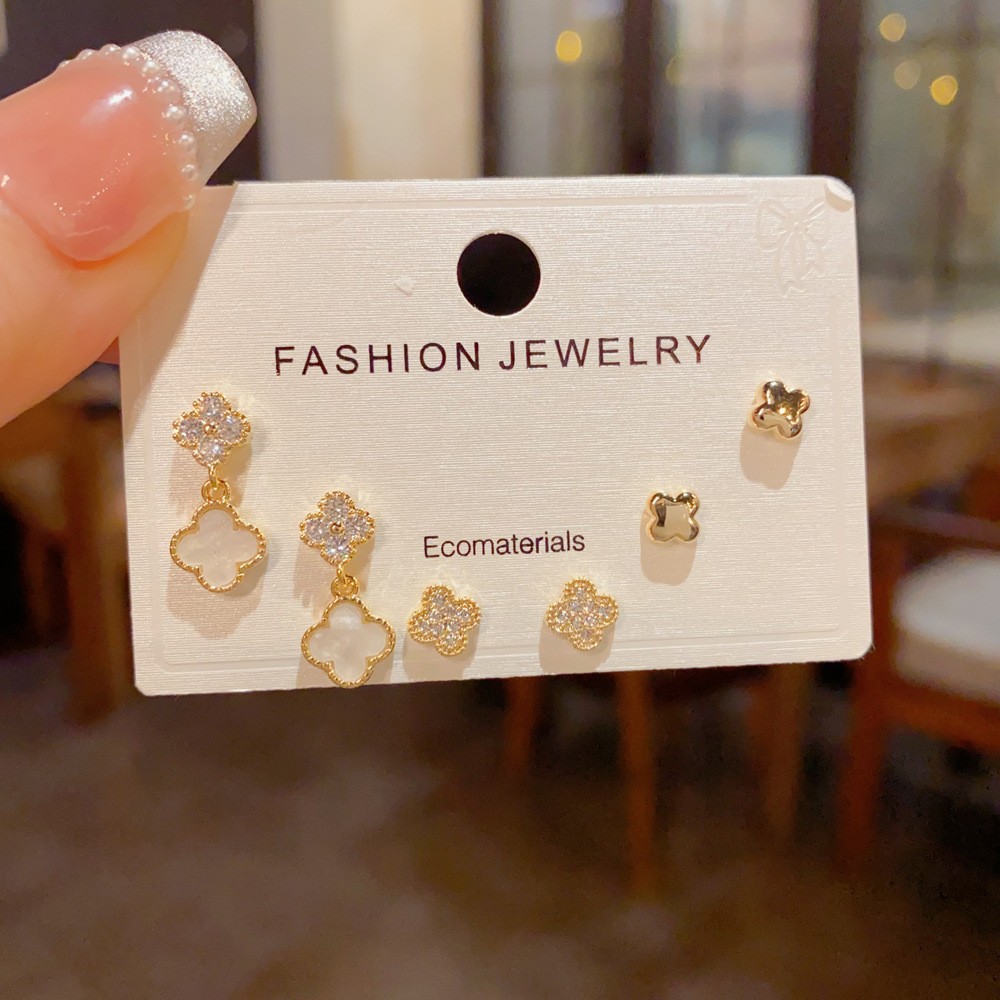 Pendientes cortos con microincrustaciones de circonita para cabello corto, estilo coreano y japonés, modernos y versátiles, juego de tres piezas de pendientes sencillos para mujer.