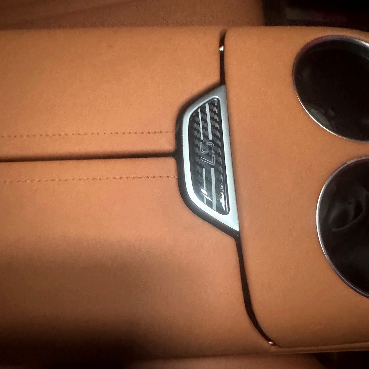 Suitable for Deep Blue S7S07 Armrest Box Button Protection Sticker, Anti-Scratch Protective Sticker, Carbon Fiber Resin Interior Protection Sticker