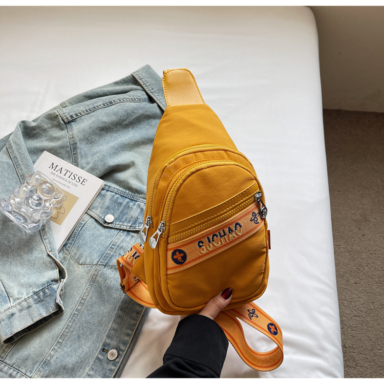Summer nylon bag for women, 2025 new style commuter sports single-shoulder chest bag, niche and versatile, large-capacity crossbody bag undefined