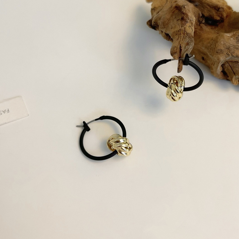 Geometric earrings