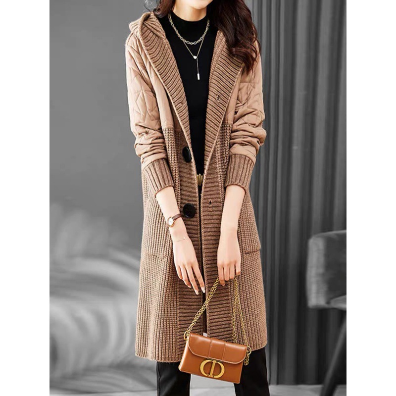 Demi-season fashionable knitted sweater