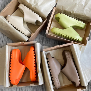 ���NҬ����Ьogyeezy��Ʒ��Ů���ļ��⴩2024�¿��׾W�t�Л���