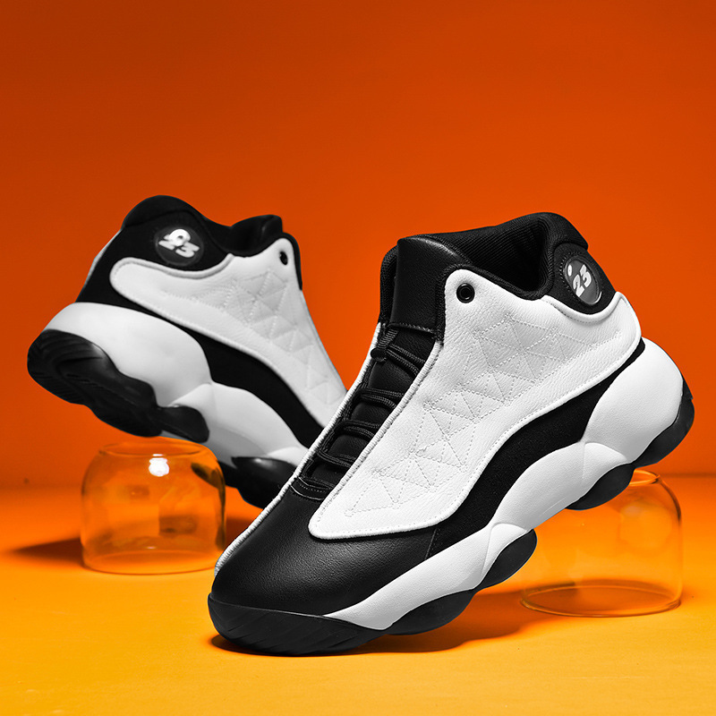 Zapatos deportivos de hombre otoño 2025 nuevos zapatos de cuero de moda coreana de comercio exterior de tamaño grande 48 zapatos de baloncesto