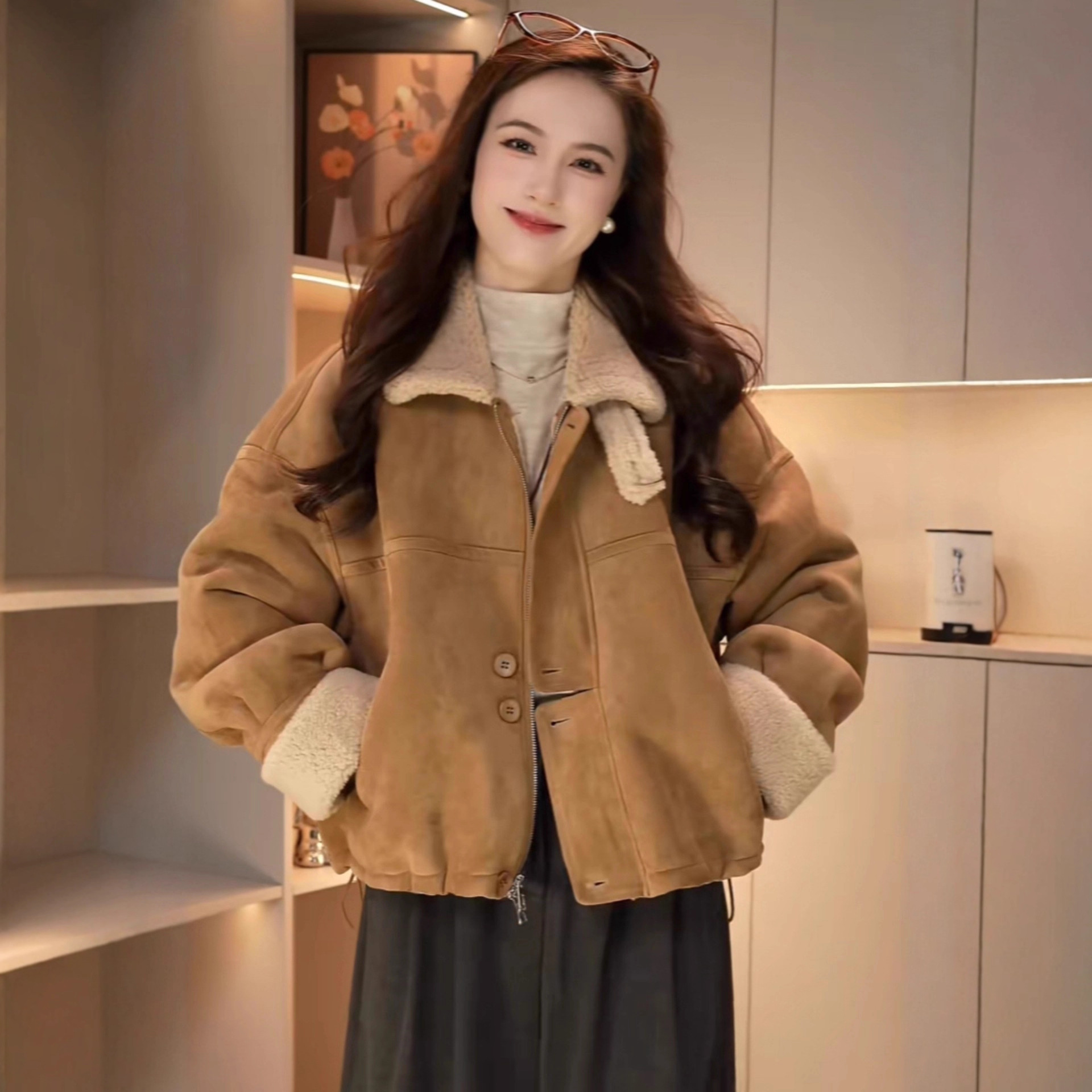 Fleece-Lined Thickened Fur Coat for Women 2025 Winter New Short Style Slimming Biker Jacket Top