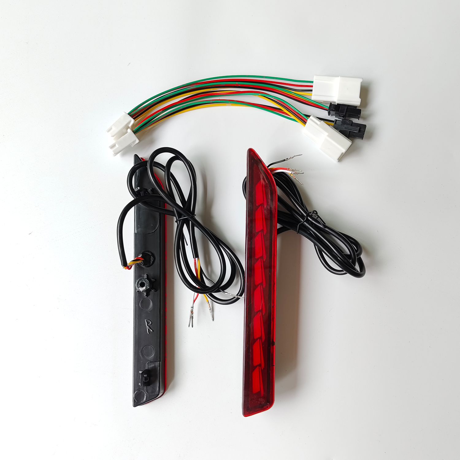 Suitable for Toyota RAV4, Rongfang, and Weilanda rear bumper lights, 2026 model RAV4 Weilanda brake lights, sequential plug-in type