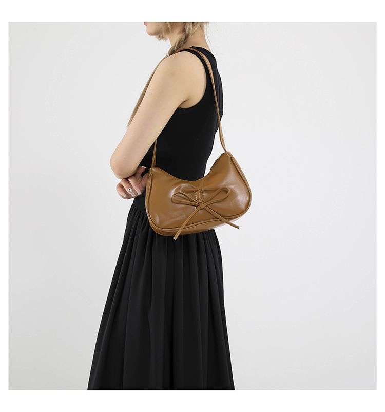 This is a trendy and fashionable single-shoulder crossbody bag with a simple bow design for women's 2024 autumn and winter collection undefined