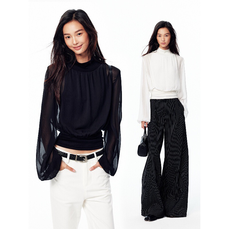 Wool blend turtleneck top with chiffon mesh splicing, long sleeves, skin-friendly, elegant and gentle base layer Wool blend turtleneck top with chiffon mesh splicing, long sleeves, skin-friendly, elegant and gentle base layer