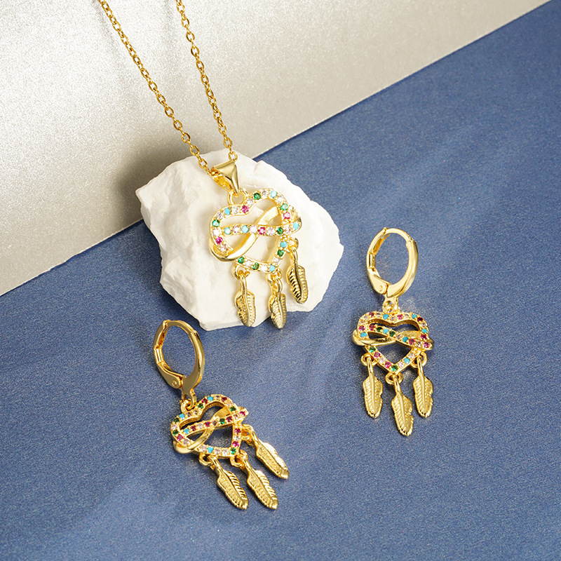 Nuevos productos Vietnam Shajin Collar Estilo de lujo ligero Amor borla Pendientes de plumas Diseño de moda femenina Sentido Joyería al por mayor