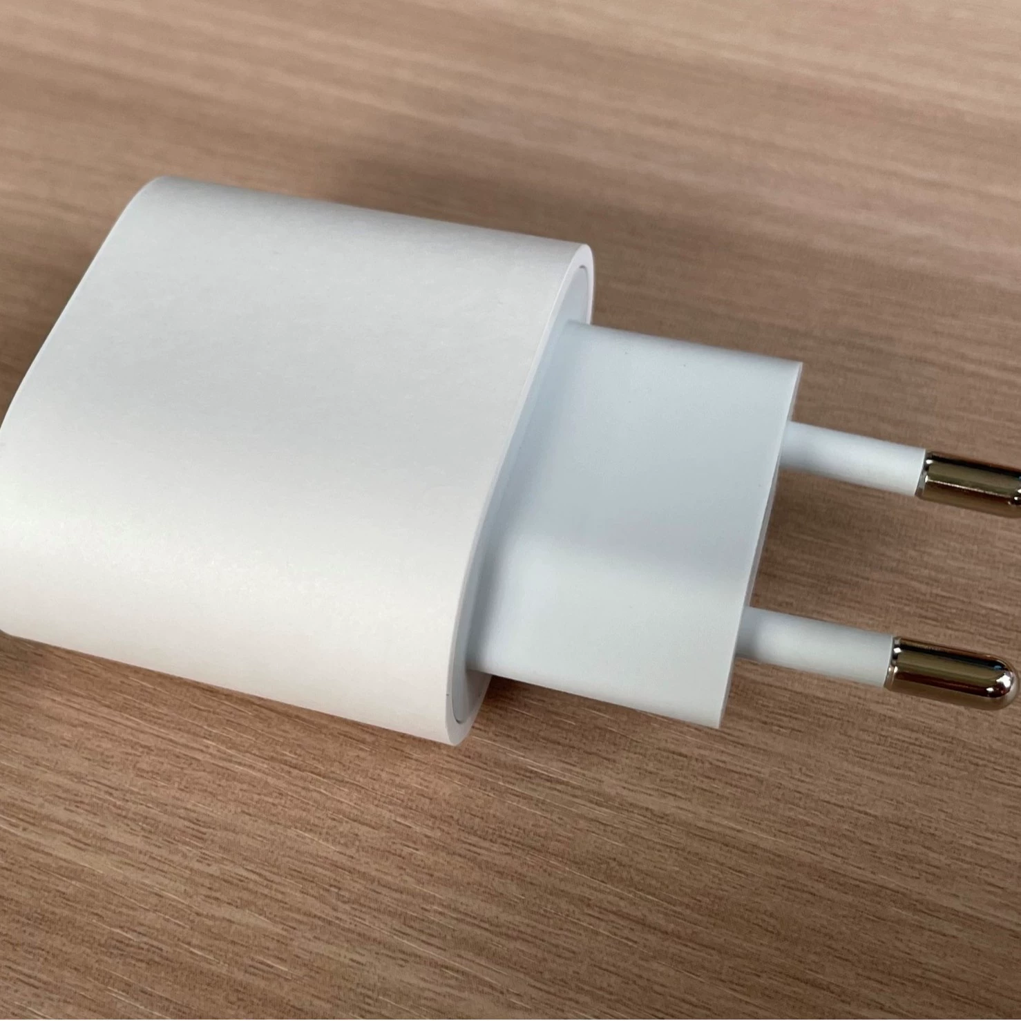 Apple, совместимая зарядка, зарядка iphone15, быстрая зарядка 20W