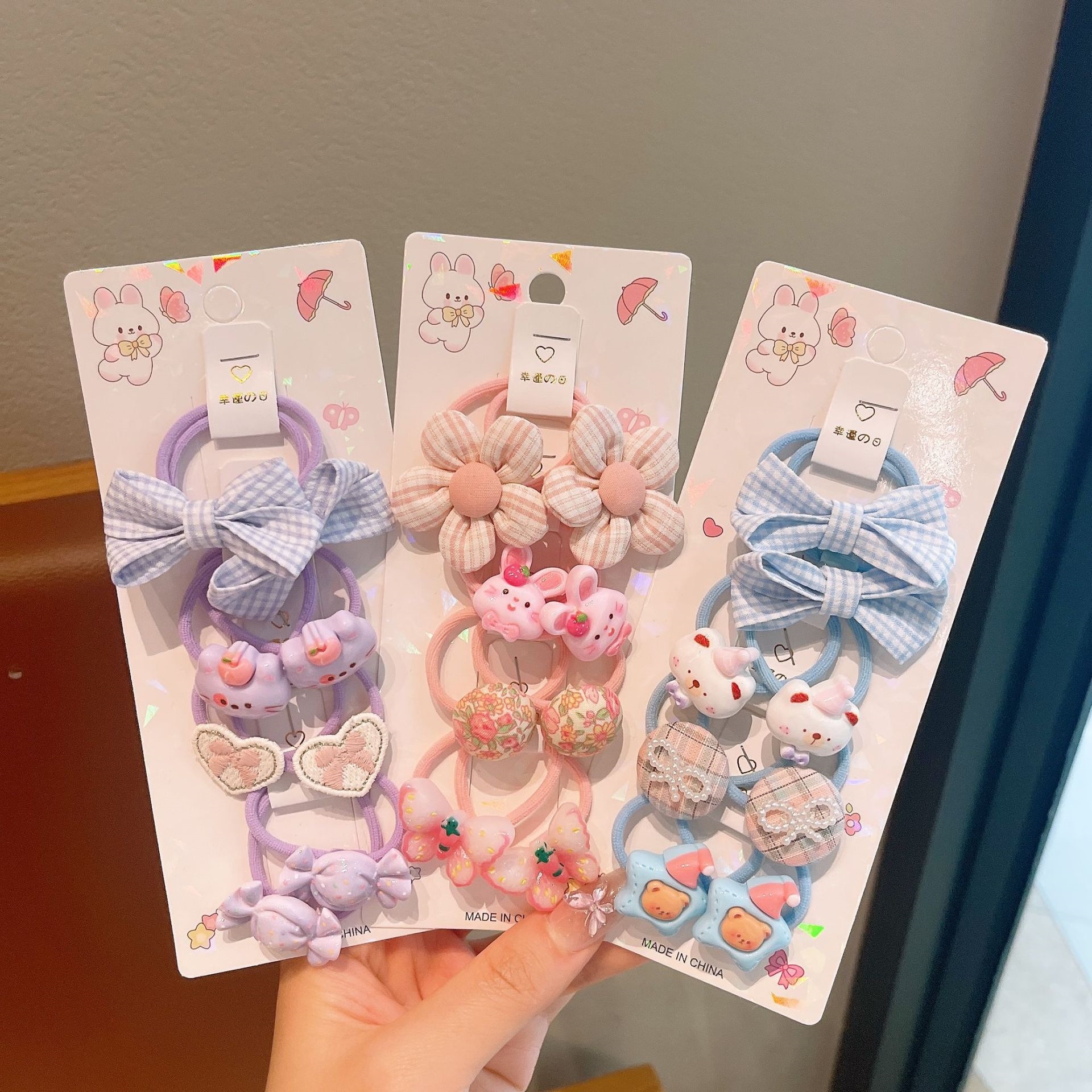 Flores lindas para niños, correa de goma, flores dulces, cuerda de cabeza encantadora, no lastimar el cabello del bebé, correa de goma, pareja de chicas rojas