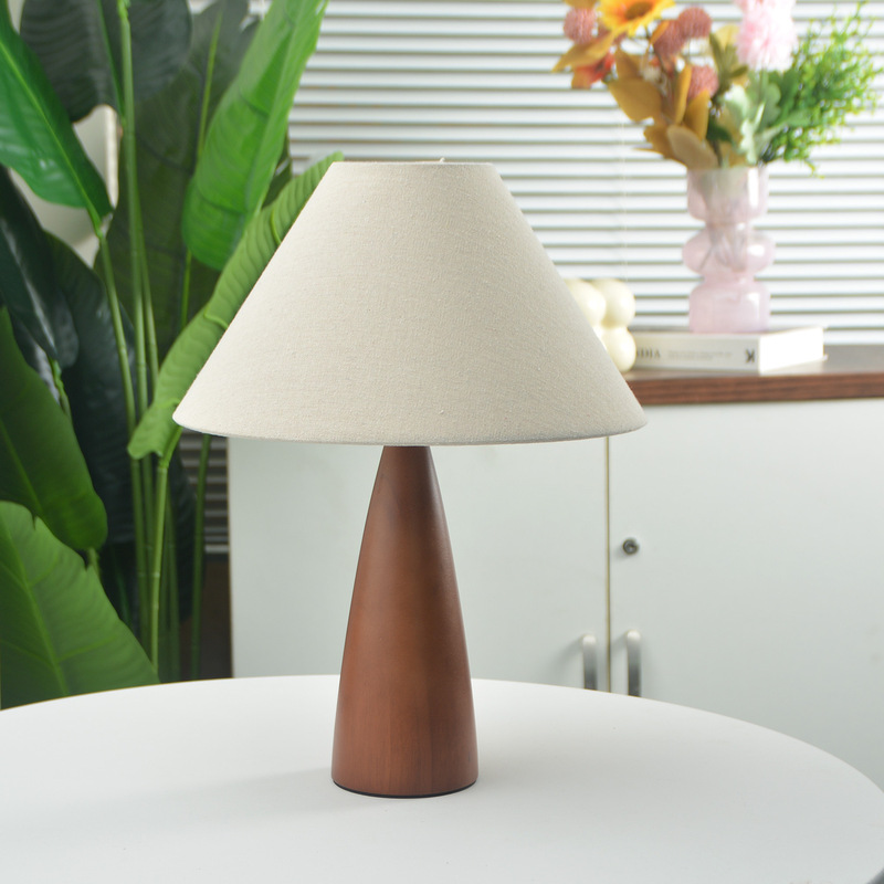 High-End Retro Solid Wood Table Lamp, Medieval Simple Handmade Goatskin Paper Wabi-Sabi Style Bedroom Decoration American Bedside Lamp